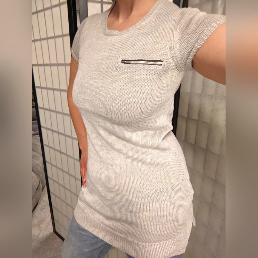 Gorgeous linen and knit shirt